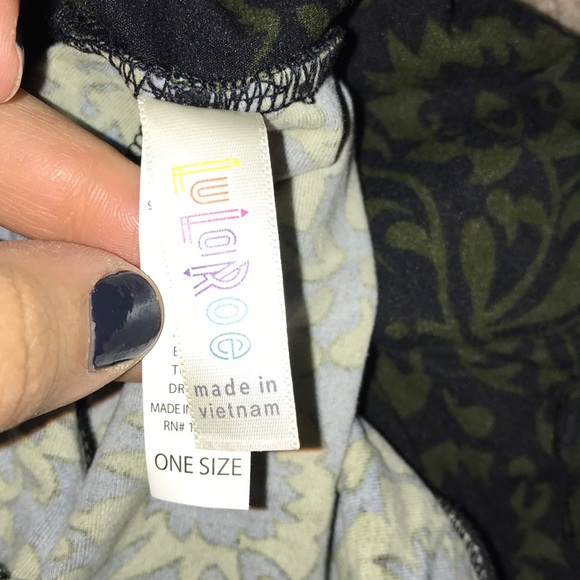 LuLaRoe One Size Leggings - Picture 2 of 4